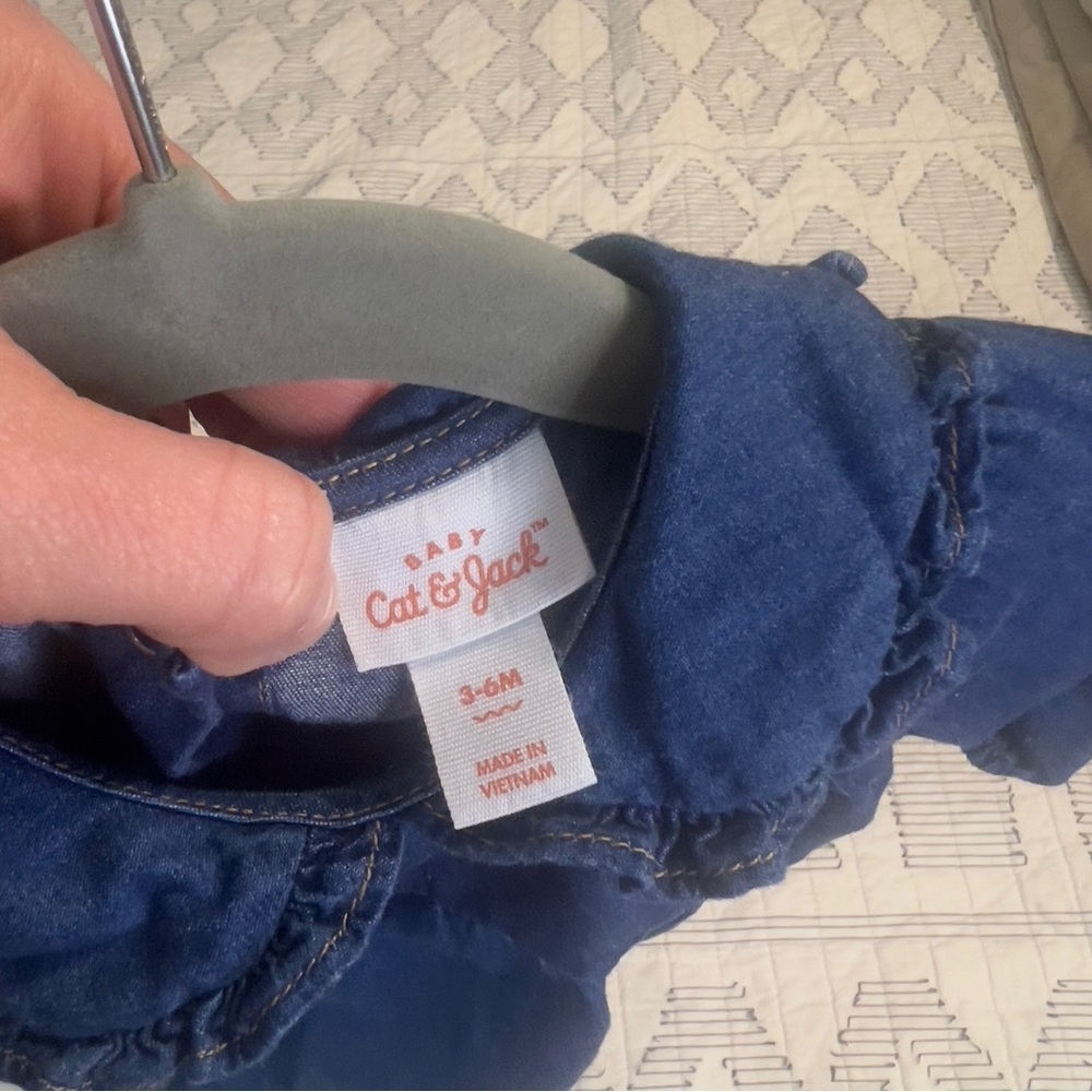 Cat & Jack denim dress - Picture 3 of 3